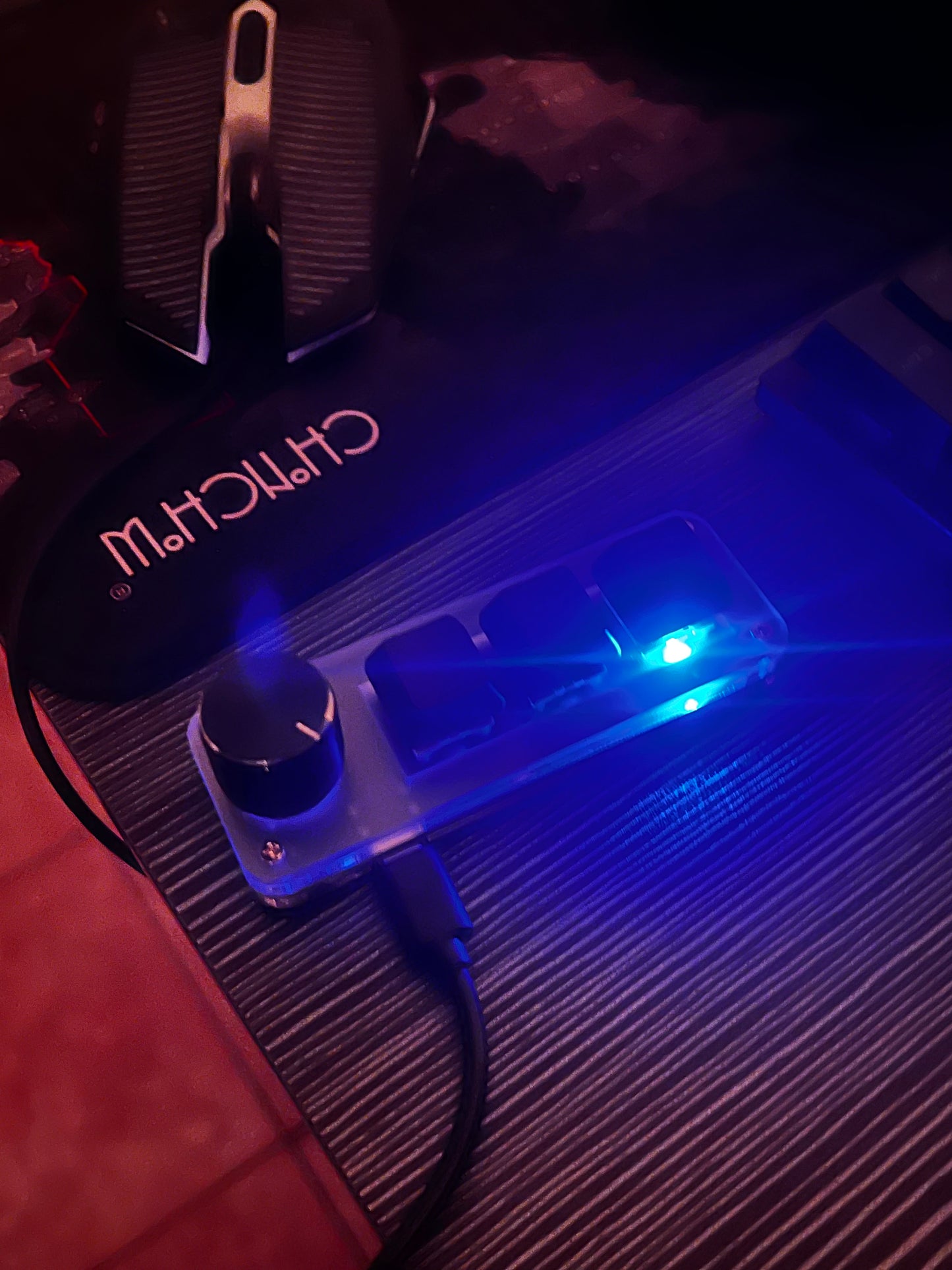 3-Key Mechanical Macro Pad – RGB Backlit with Satisfying Clicks & Easy Macros