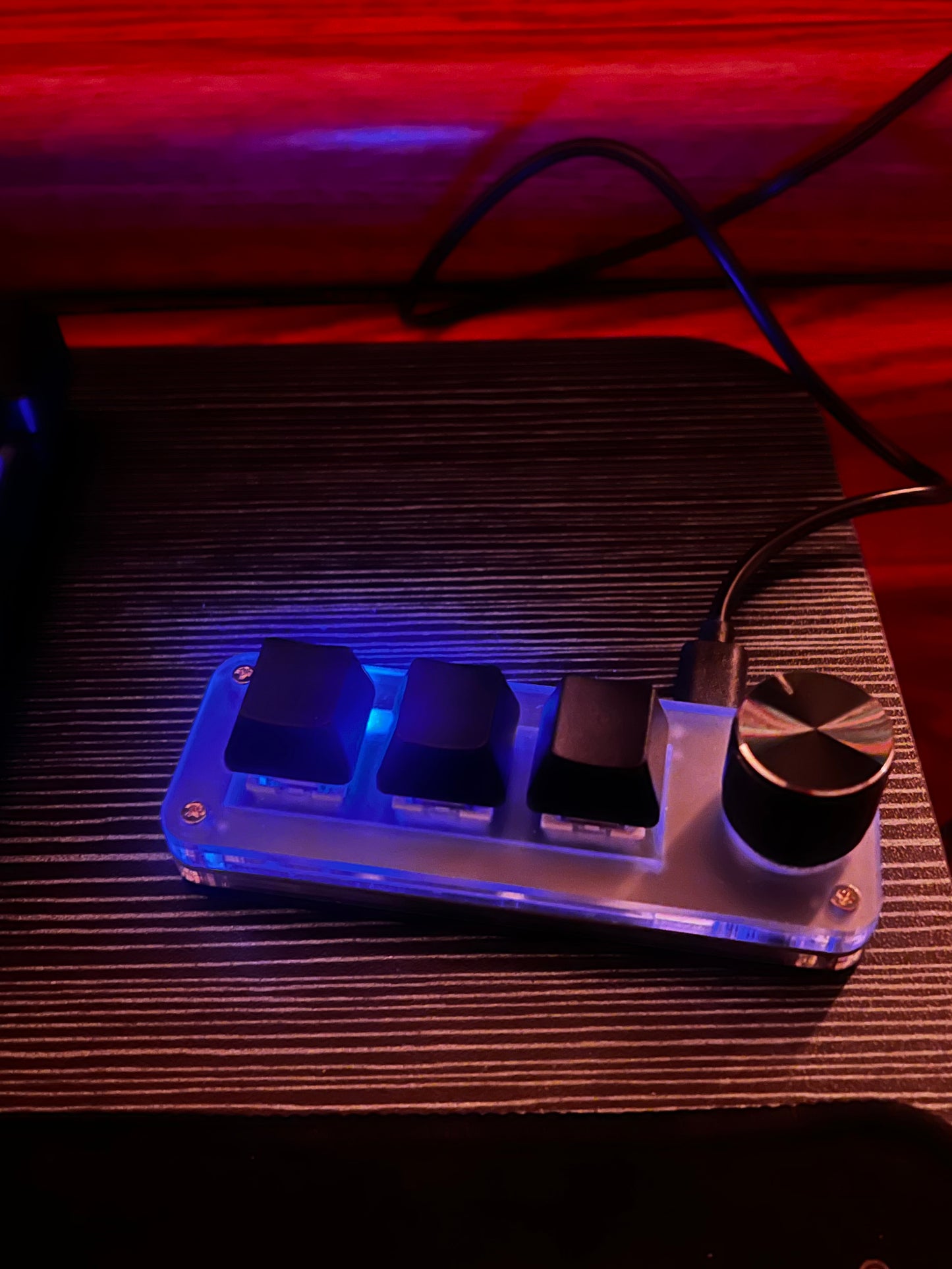 3-Key Mechanical Macro Pad – RGB Backlit with Satisfying Clicks & Easy Macros